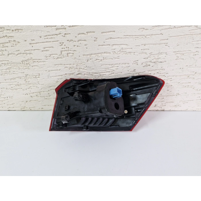 VOLKSWAGEN T-ROC SOL ARKA DIŞ STOP LAMBASI LEDLİ SIFIR 2020-2023