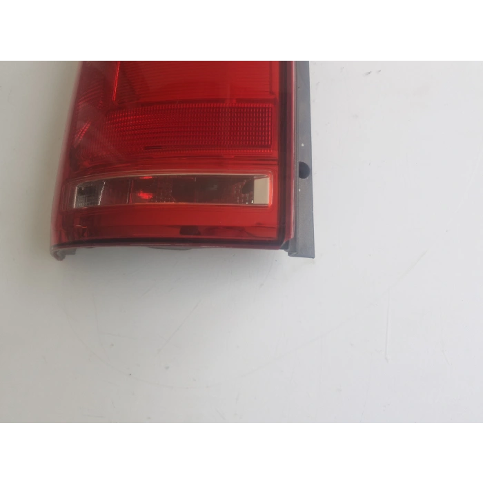 VOLKSWAGEN TRANSPORTER T7 SOL ARKA STOP LAMBASI ORJİNAL ÇIKMA 2015-2019