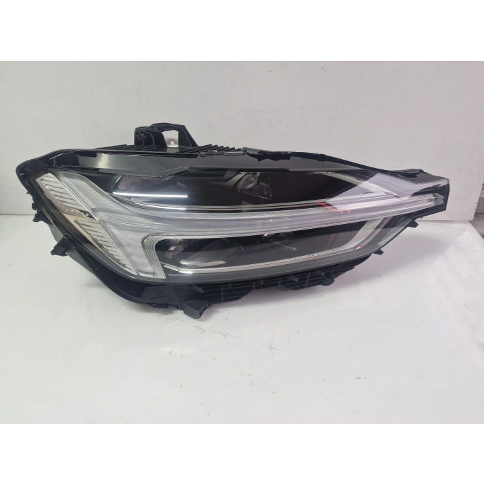 VOLVO XC60 SAĞ ÖN FAR ORJİNAL 2018-2020 SIFIR AYARINDA