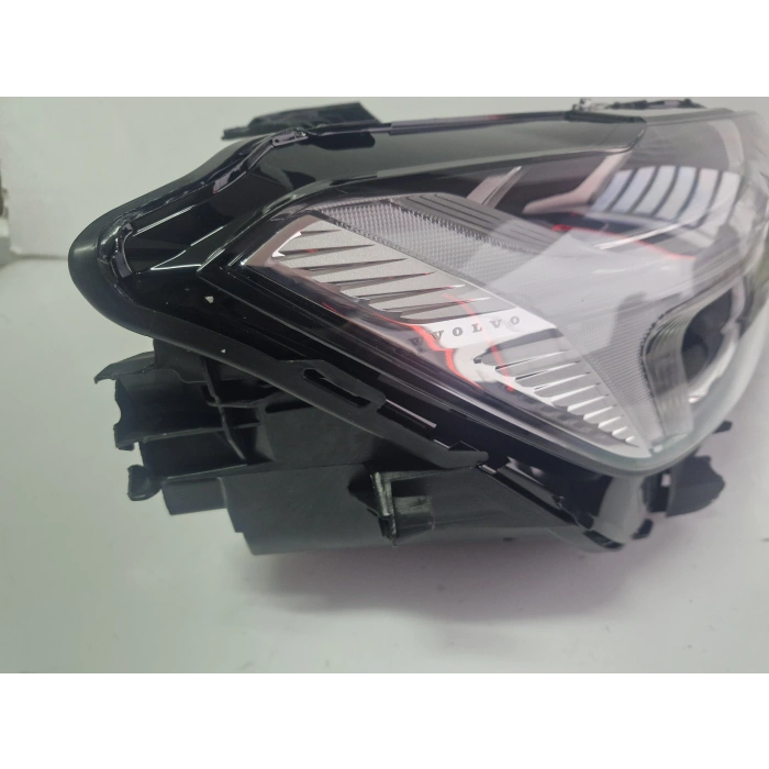 VOLVO XC60 SAĞ ÖN FAR ORJİNAL 2018-2020 SIFIR AYARINDA