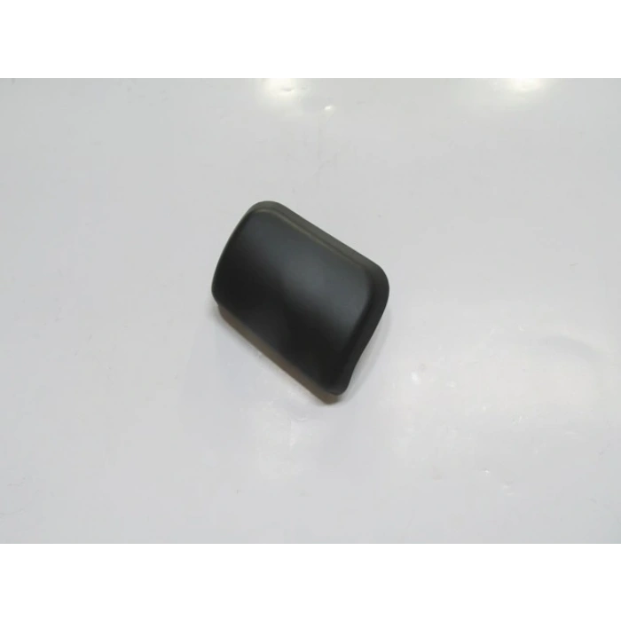 VOLVO XC90- 04/06; FAR YIKAMA FISKİYE KAPAĞI SAĞ (TYG)