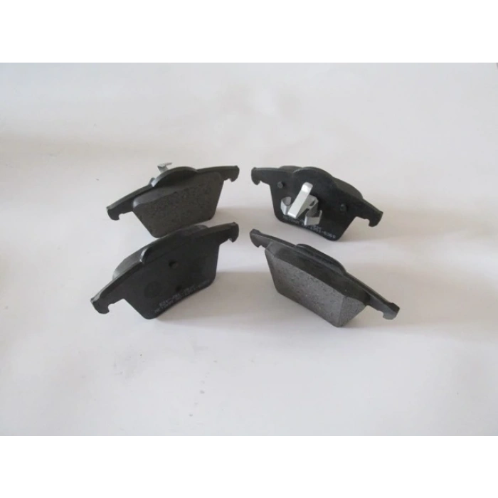 VOLVO XC90- 04/15; ARKA FREN BALATASI (KABLOSUZ)(DİSK)(123,2X61,8X18,8)(BRAMAX)