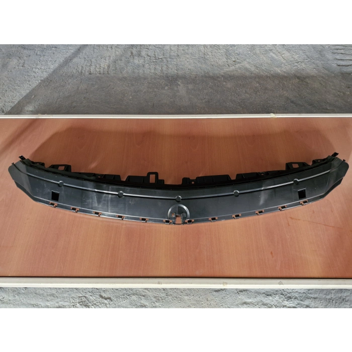 W117 CLA180 CLA200 AMG ÖN TAMPON İÇ ORTA ÜST BRAKETİ A1178850065