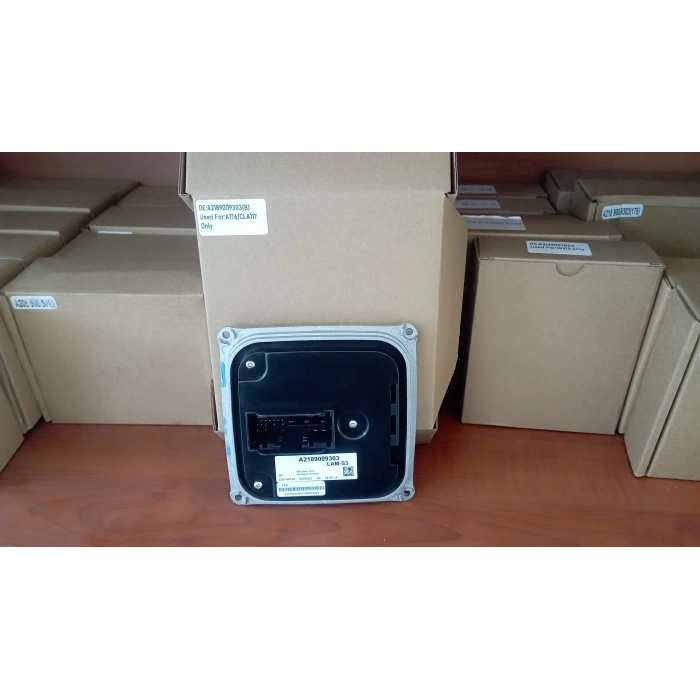 W117 CLA180 CLA200 ZENON FAR LED BEYNİ SIFIR 2013-2015