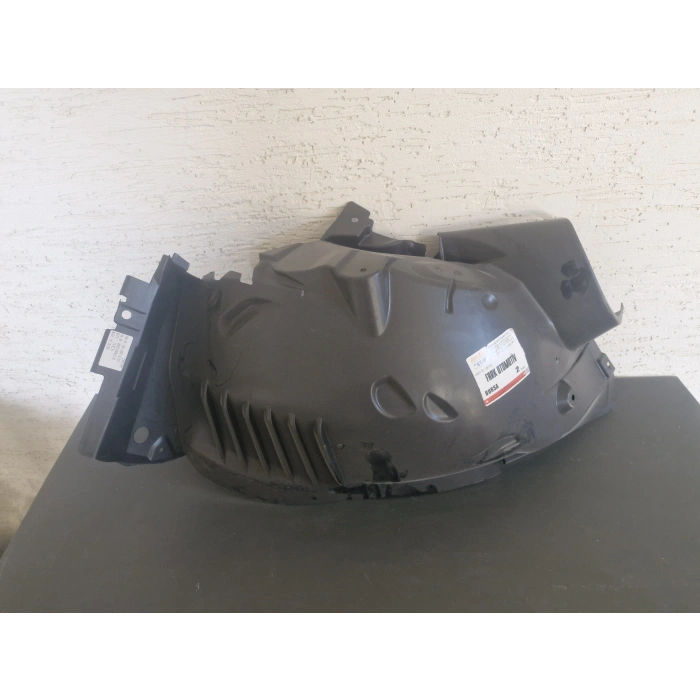 W204 C180 SAĞ ÖN DAVLUMBAZ SIFIR 2011-2013