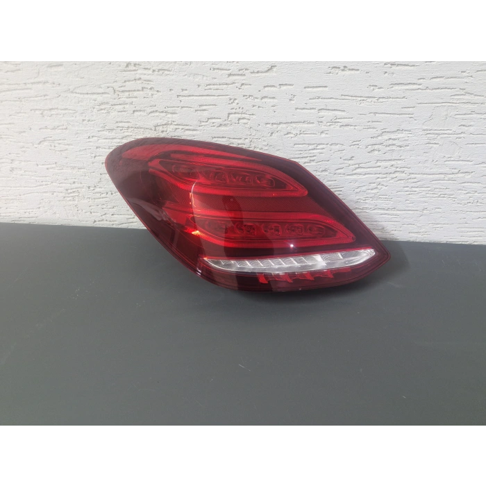 W205 C200 SOL ARKA STOP LAMBASI SIFIR 2014-2018