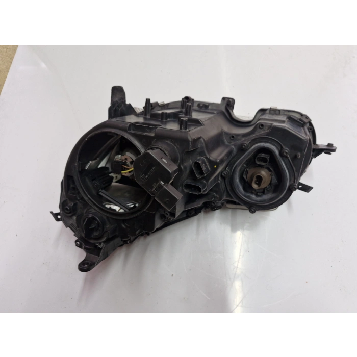 W211 E200 E220 SAĞ ÖN FAR ZENONSUZ ORJİNAL 2002-2006