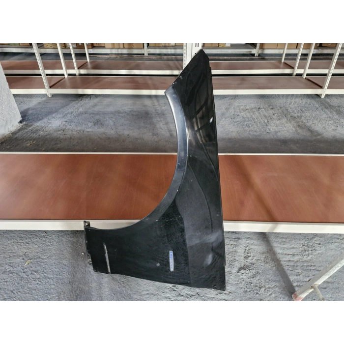 W212 E180 E200 SOL ÖN ÇAMURLUK SİYAH ORJİNAL SÖKME 2009-2012