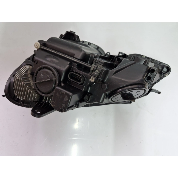 W212 E180 E200 ZENON SAĞ ÖN FAR 2009-2012