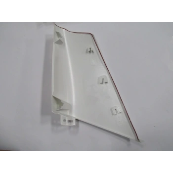 ISUZU NKR- 06/09; ÖN KÖŞE PANELİ SOL PLASTİK BEYAZ (TEK TEKER) (CASP)
