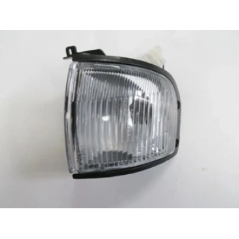 MAZDA B2500- PICK UP- 01/03; ÖN SİNYAL SAĞ BEYAZ (KOTO)