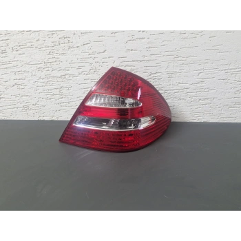 MERCEDES W211 E200 E220 AVANGARDE SAĞ ARKA STOP LAMBASI SIFIR 2002-2005