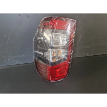 MİTSUBİSHİ L200 SAĞ ARKA STOP LAMBASI LEDLİ SIFIR 2019-2021