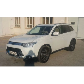 MITSUBISHI OUTLANDER- 13/16; ARAÇ BİLGİLERİ VE RESİMLERİ