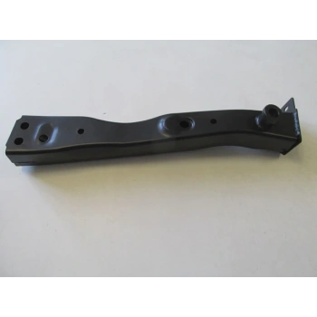 NISSAN QASHQAI- J11- 14/21; ŞASİ UÇ DEMİRİ KOLU SOL (BEŞİK)(MOTOR BEŞİĞİNE TAKILAN)