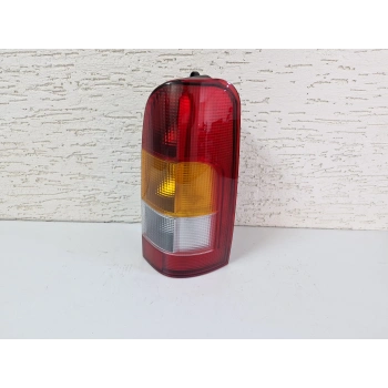 NİSSAN VANETTA SAĞ ARKA STOP LAMBASI SIFIR 1990-2000