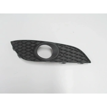 OPEL ASTRA- H- SD/HB- 07/14; SİS LAMBA KAPAĞI SAĞ SİS DELİKLİ