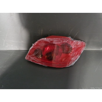 PEUGEOT 307 SAĞ ARKA STOP LAMBASI SIFIR 2001-2006