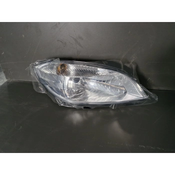 SKODA FABİA SAĞ ÖN FAR SIFIR 2011 2012 2013 2014 2015