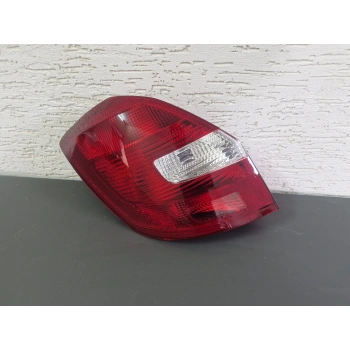 SKODA FABİA SOL ARKA STOP LAMBASI DUYSUZ SIFIR 2009-2012