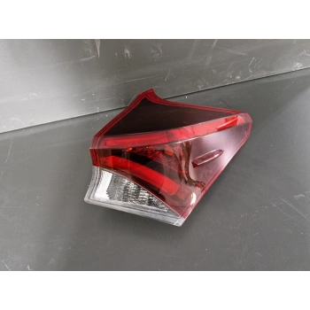 TOYOTA AURİS SAĞ ARKA STOP LAMBASI SIFIR 2015-2018