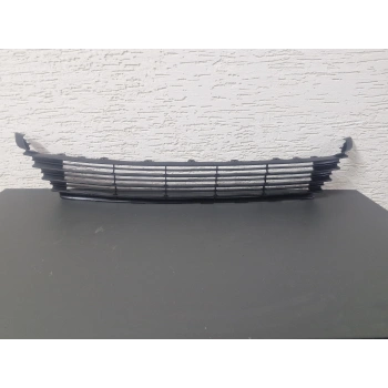 TOYOTA COROLLA ÖN TAMPON ORTA IZGARA SIFIR 2016-2018