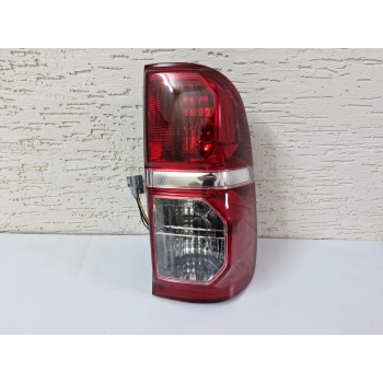 TOYOTA HİLUX SAĞ ARKA STOP LAMBASI DUYLU SIFIR 2012-2014