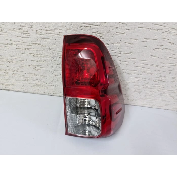 TOYOTA HİLUX SAĞ ARKA STOP LAMBASI SIFIR 2015-2020