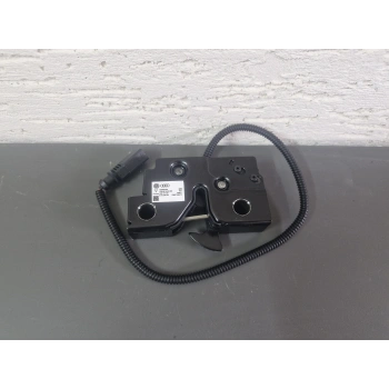 VOLKSWAGEN GOLF PASSAT KAPUT KİLİDİ ORJİNAL SIFIR 2015-2020