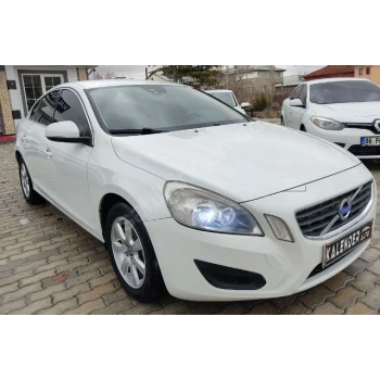 VOLVO S60- 10/13; ARAÇ BİLGİLERİ VE RESİMLERİ