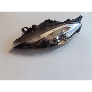 VOLVO V40 SOL ÖN FAR MOTORLU SIFIR 2012-2016