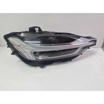 VOLVO XC60 SAĞ ÖN FAR ORJİNAL 2018-2020 SIFIR AYARINDA