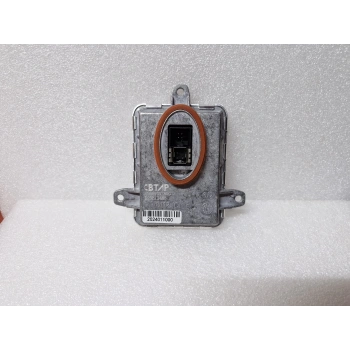 W204 C180 FAR BEYNİ D1S SIFIR 2011-2013