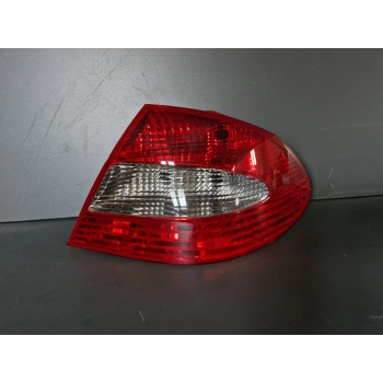 W209 CLK200 CLK320 SAĞ ARKA STOP LAMBASI SIFIR 2005-2009