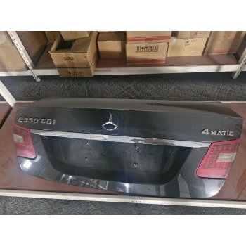 W212 E180 E200 ARKA BAGAJ KAPAĞI DOLU ORJİNAL SÖKME 2009-2015