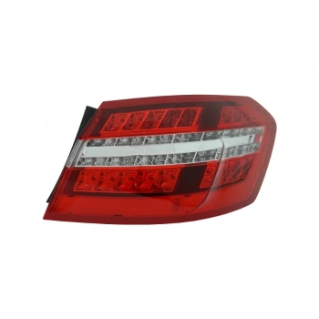 W212 E180 E200 SAĞ ARKA DIŞ STOP LAMBASI SIFIR 2009-2013