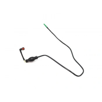 YAKIT HORTUMU TRAFIC II 01 >