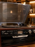 Vintage Ahşap Müzik Seti KN 140 – Pikap, CD, USB, Bluetooth ve Radyo Özellikli Nostaljik Ses Sistemi