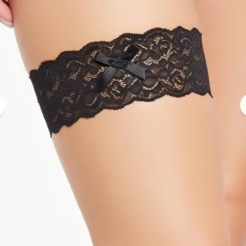 Seksi Dantelli Fiyonklu Siyah Bacak Bandı ( Dantel Deseni Değişkenlik Gösterebilir ) !