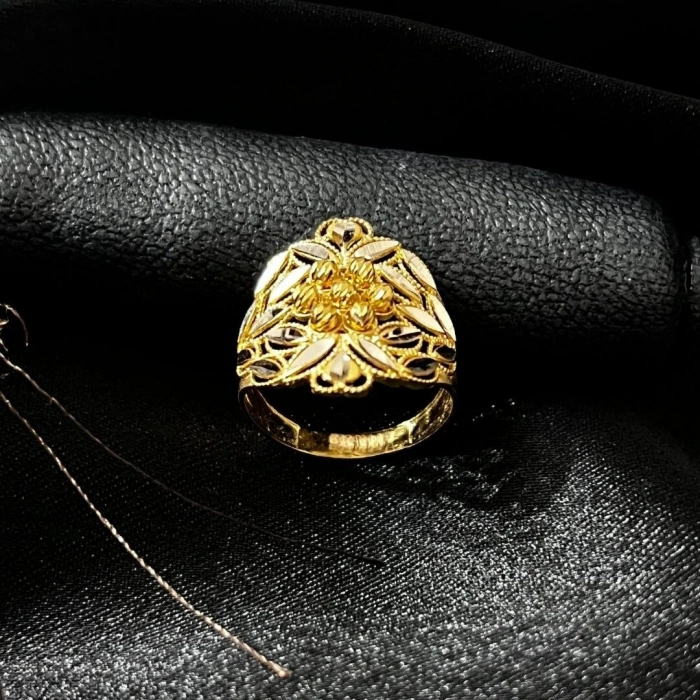 14 Ayar Altın Sarı Dorika Yüzük