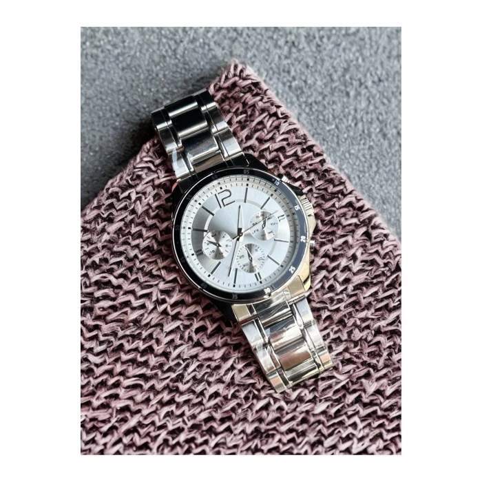 Gümüş Çelik Kordon Erkek Kol Saati Takvimli Beyaz Kadran Özel Kutusunda