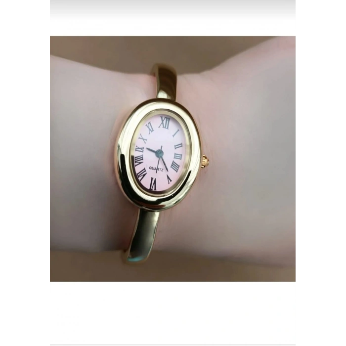 Zarif Oval Kasa Kadın Bileklik Saat – Altın Renk, Roma Rakamlı