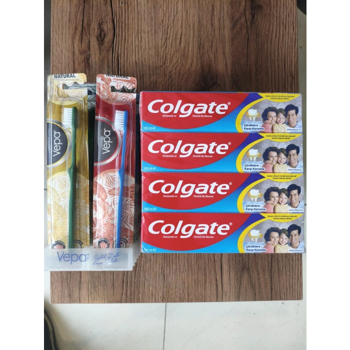 100 MM 4 ADET AİLE BOYU NANE FERAHLIGI DİŞ MACUNU NATURAL ORTA DİŞ FIRÇASI 12 ADET