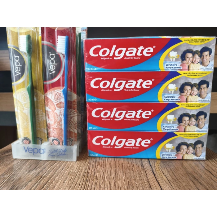 100 MM 4 ADET AİLE BOYU NANE FERAHLIGI DİŞ MACUNU NATURAL ORTA DİŞ FIRÇASI 12 ADET