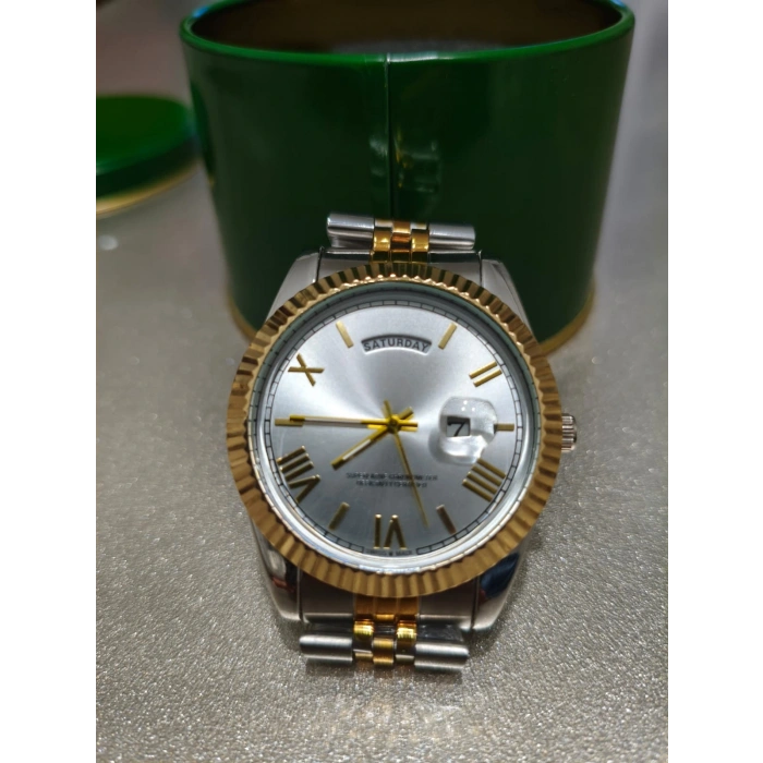 Şık Tasarım | Çelik & Altın Tonlu Kordon | Takvim & Gün Göstergesi - Erkek Kol Saati