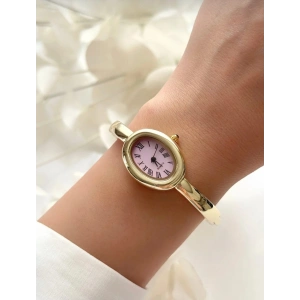 Zarif Oval Kasa Kadın Bileklik Saat – Altın Renk, Roma Rakamlı