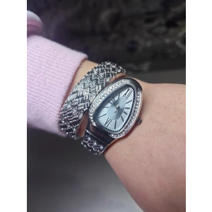 Gümüş Renk Beyaz Kadran Yılan Saat Dolamalı Saat