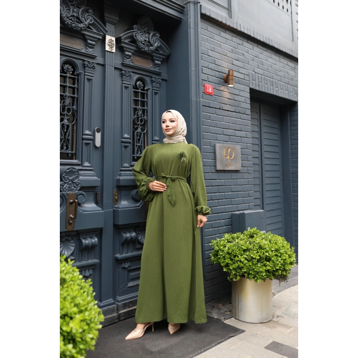 KADIN Haki Aerobik Yaka Çiçek Detaylı- Belden Bağlamalı Şık Tesettür Elbise 0308