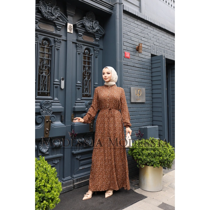 KADIN Kahve %100 Viskon Pamuklu Belden Bağlamalı Çiçek Desen Kat Kat Elbise V9540