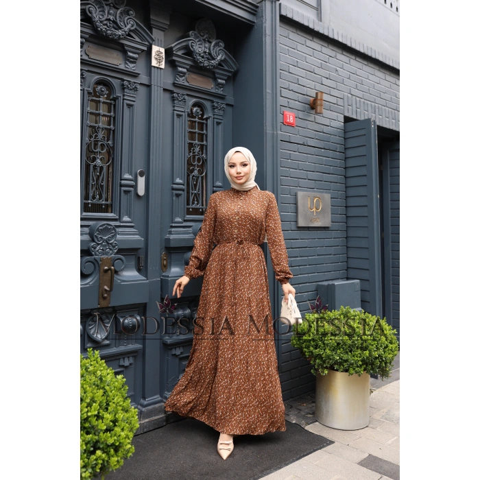 KADIN Kahve %100 Viskon Pamuklu Belden Bağlamalı Çiçek Desen Kat Kat Elbise V9540